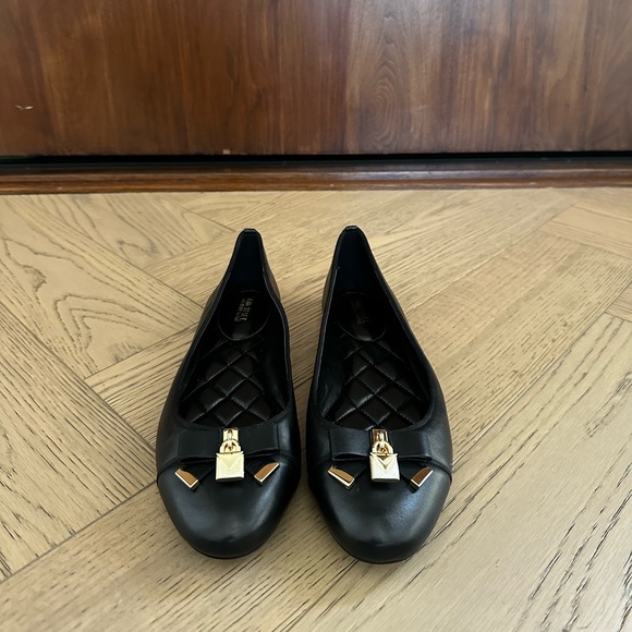 Michael Kors flats - Picture 2 of 3